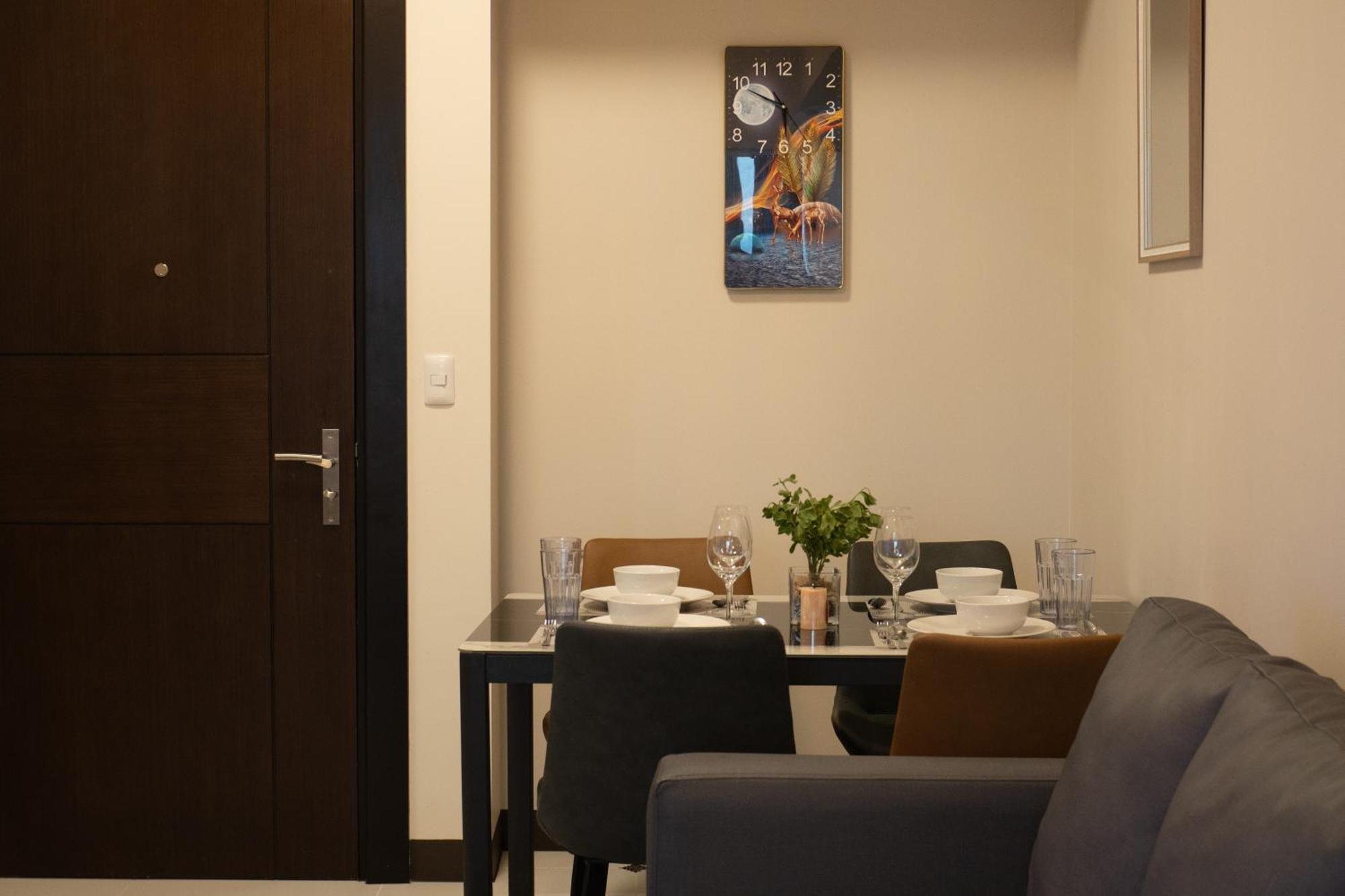 Cityscape View 2Br In Uptown Bgc W 200Mbps Wifi Taguig Exterior photo